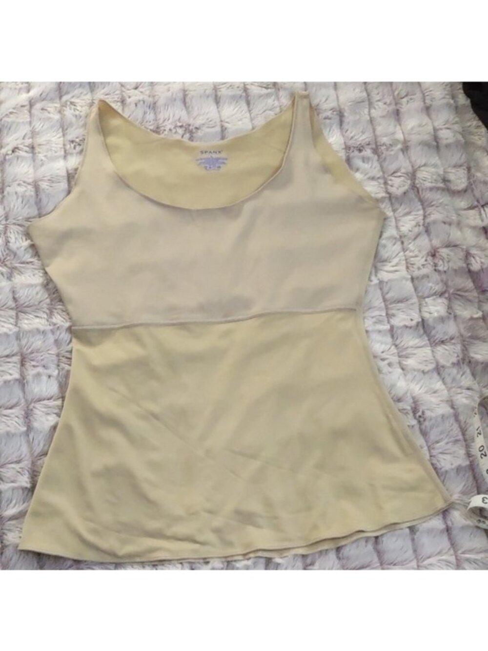 Spanx Nude Beige U Neckline Slimming Shape Wear Tummy Control Tank Top Size L